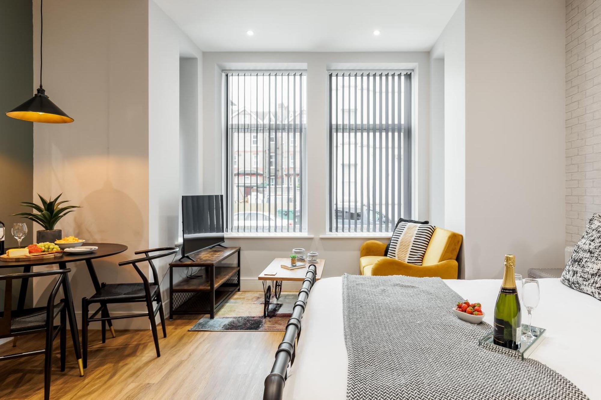 Apartament Sea Breeze - Coast Bournemouth Zewnętrze zdjęcie